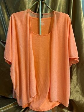 Lightweight Open Front Top in Peachy Orange